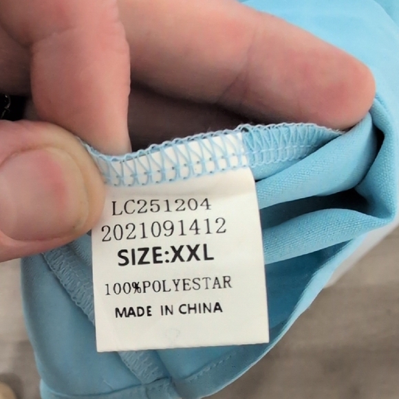 Light Blue V-Neck Women's Top XXL - Picture 2 of 5